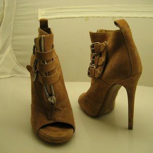 Women's Tabitha Simmons Ankle Booties size 37.5 Ma